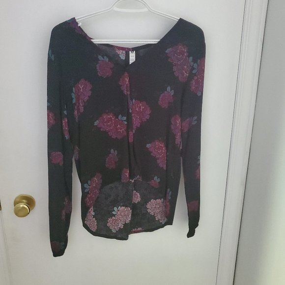 *NWT* Ripzone floral blouse - Picture 2 of 2